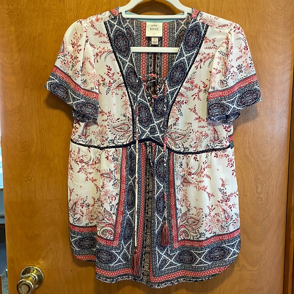 Knox Rose blouse‎